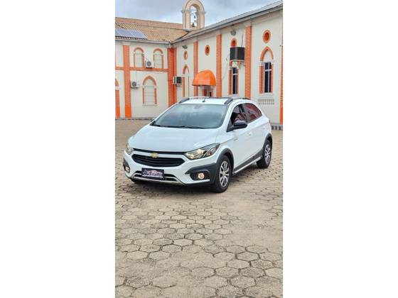 CHEVROLET ONIX 1.4 MPFI ACTIV 8V FLEX 4P AUTOMÁTICO